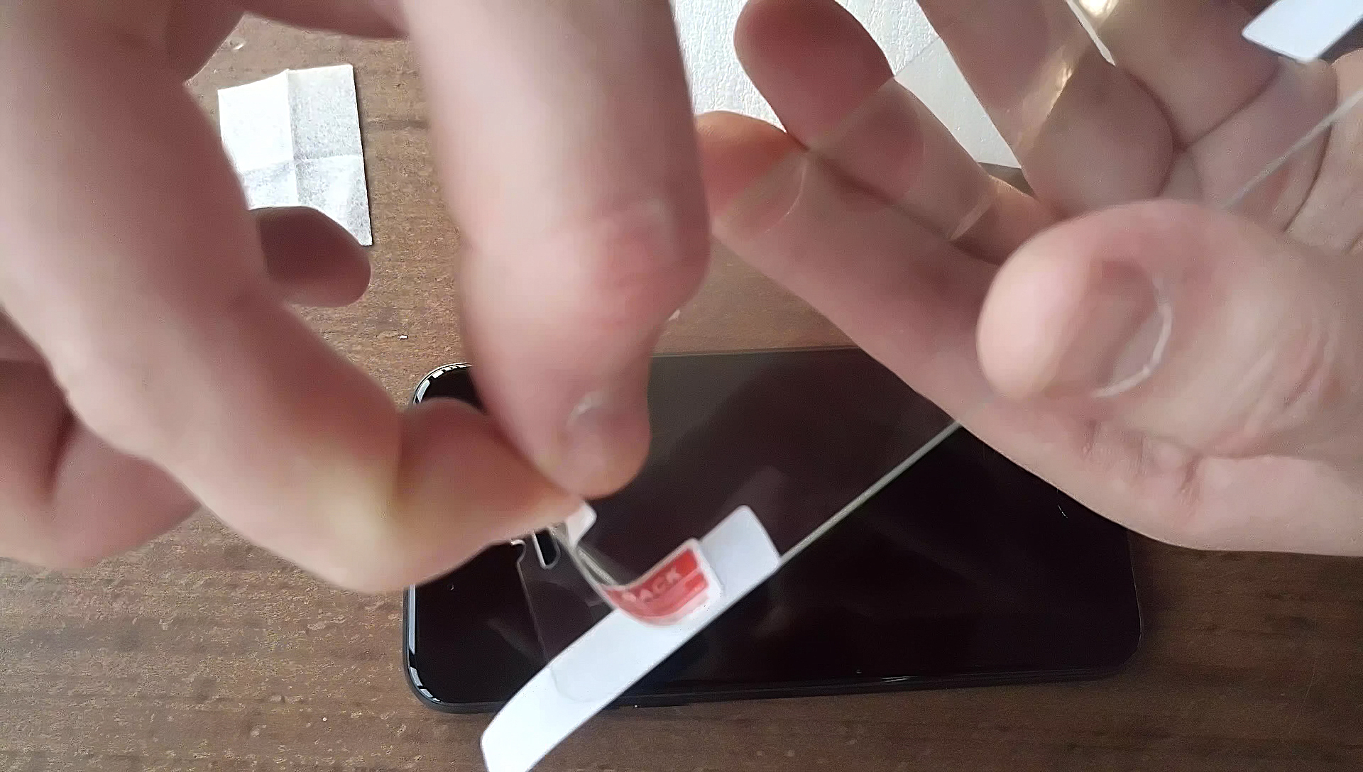 how-to-mount-tempered-glass-screen-protector-on-iphone-like-a-true